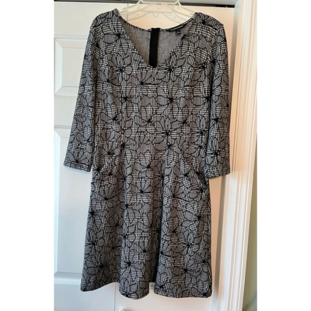 41 Hawthorn Women's Black White Plaid Floral V Neck Back Zipper Size M Euc #842